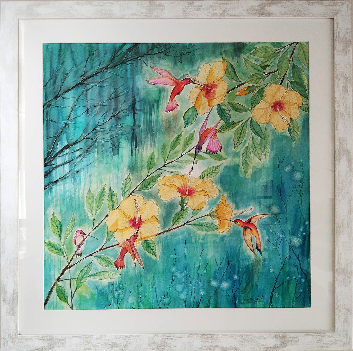 Acuarela Colibríes III enmarcada, con una atmósfera serena y luminosa. Arte que inspira claridad y resiliencia