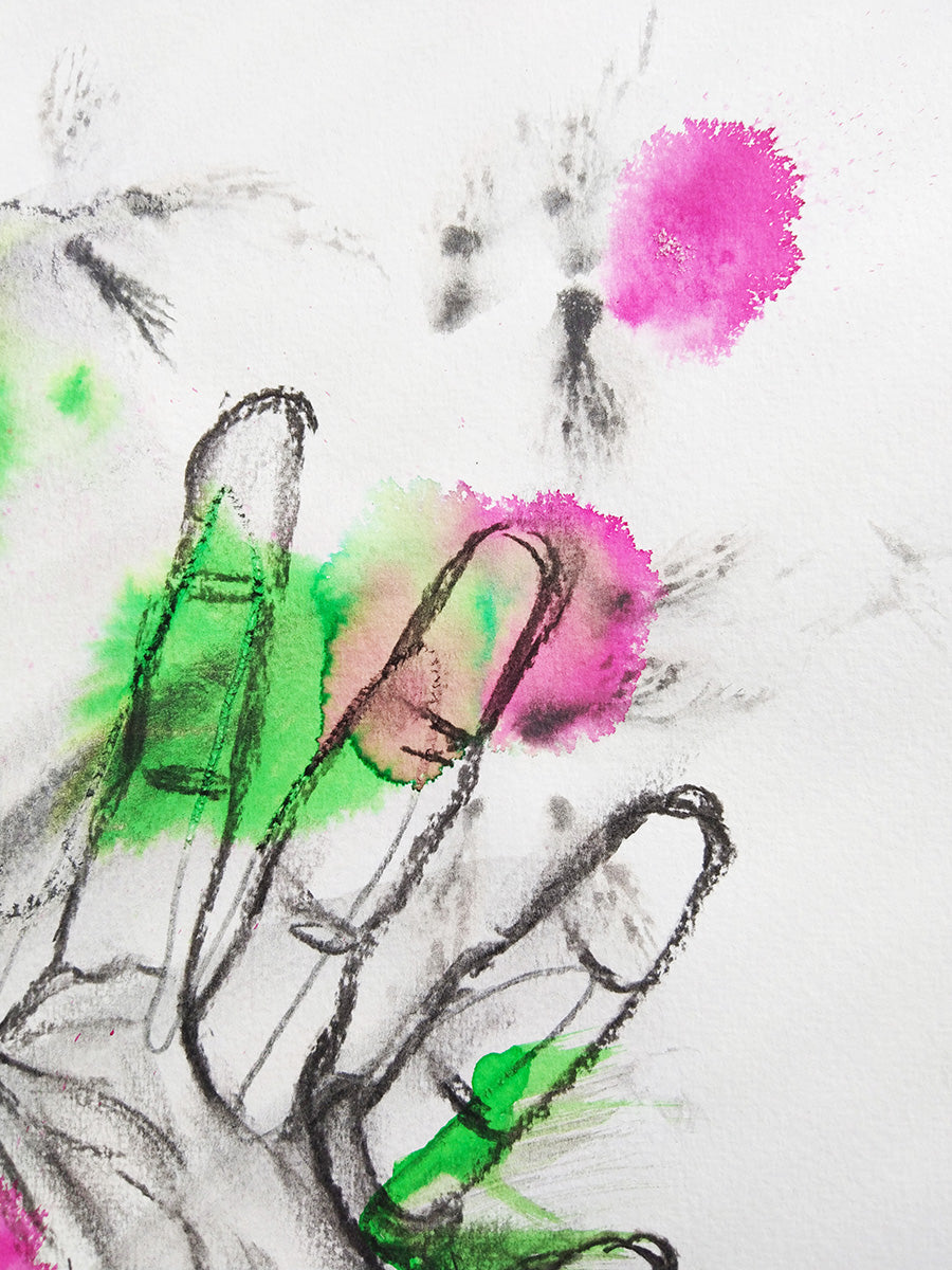 Detalle del movimiento de los dedos en la obra 'Primavera', con trazos fluidos y sensación de viento y juego.