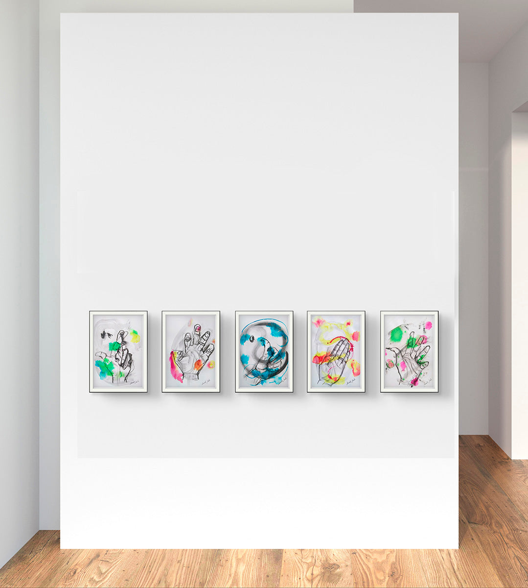 Obra 'Primavera' junto a otras piezas de Manos Expresivas, explorando gestos y emociones a través del trazo libre.