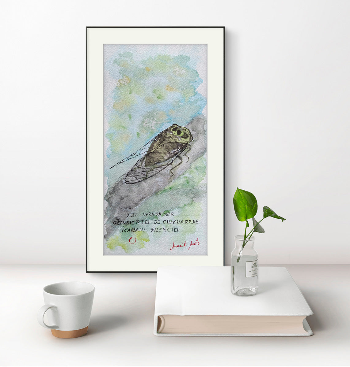 Acuarela 'Canto de Chicharra' decorando un rincón tranquilo. Arte inspirado en la naturaleza y el haiku japonés.