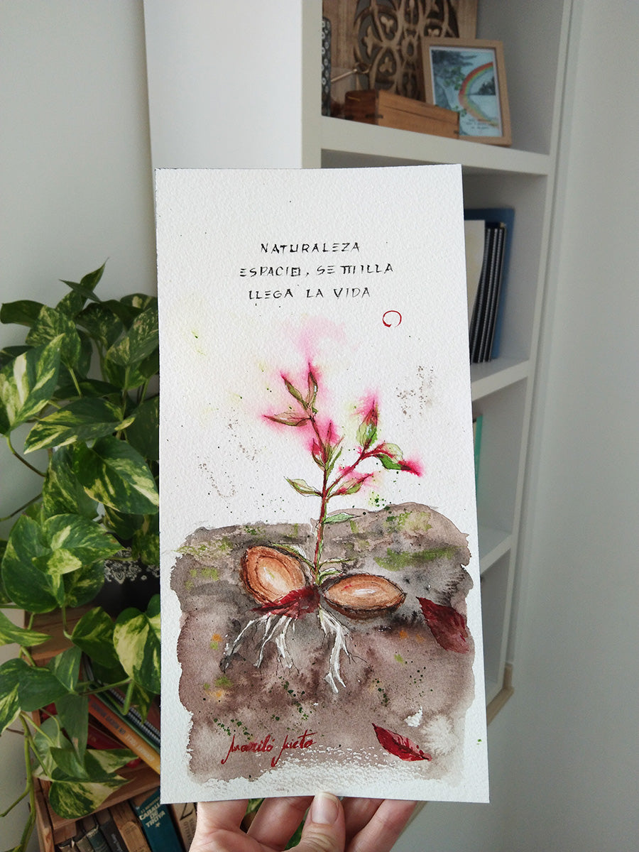 Vista frontalde la acuarela 'Germinar', iluminada con luz natural y en entorno fresco, que resalta los tonos tierra y rosados y verdes vibrantes.