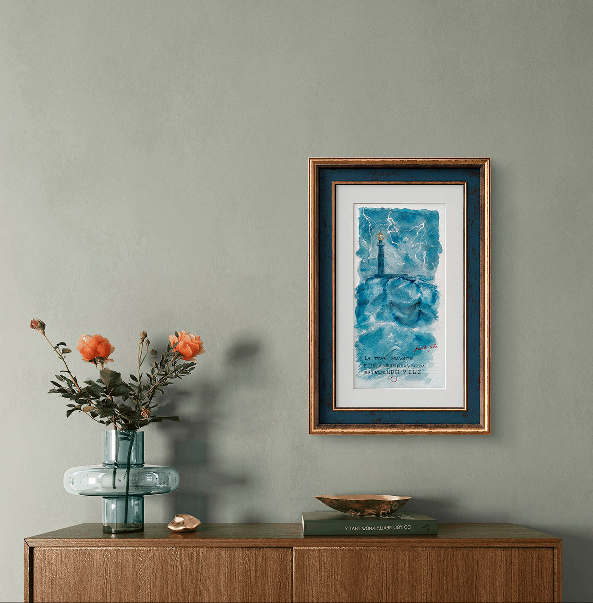 Acuarela Marina II en una sala minimalista. Paisaje tormentoso que transmite la fuerza de la naturaleza y la guía en momentos oscuros