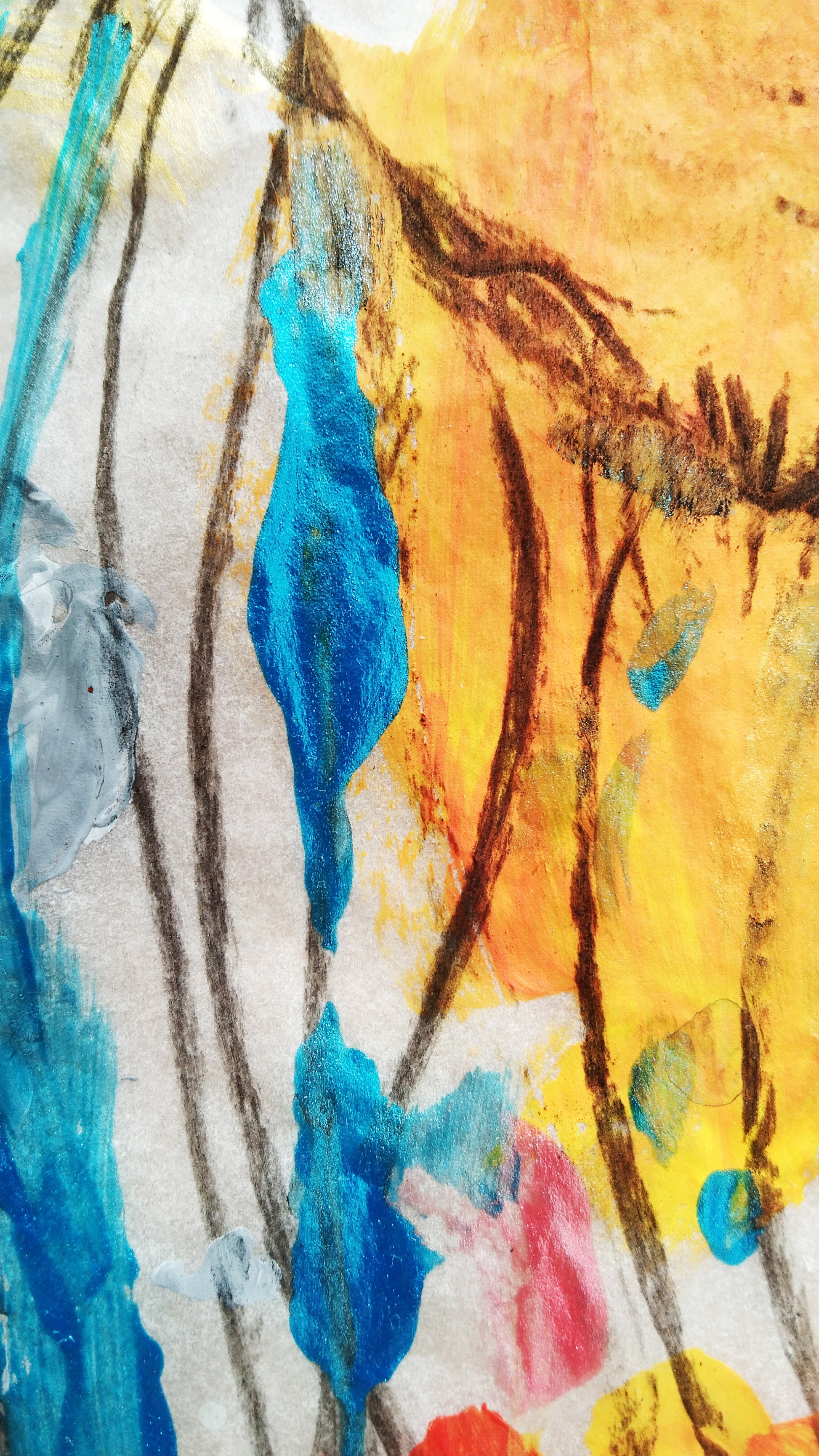 Detalle de trazo y mancha de la obra "Cargas". Se observan los preciosos colores y brillos de la obra de arte. Dibujo realizado en grafito y acrílico sobre papel de horno.
