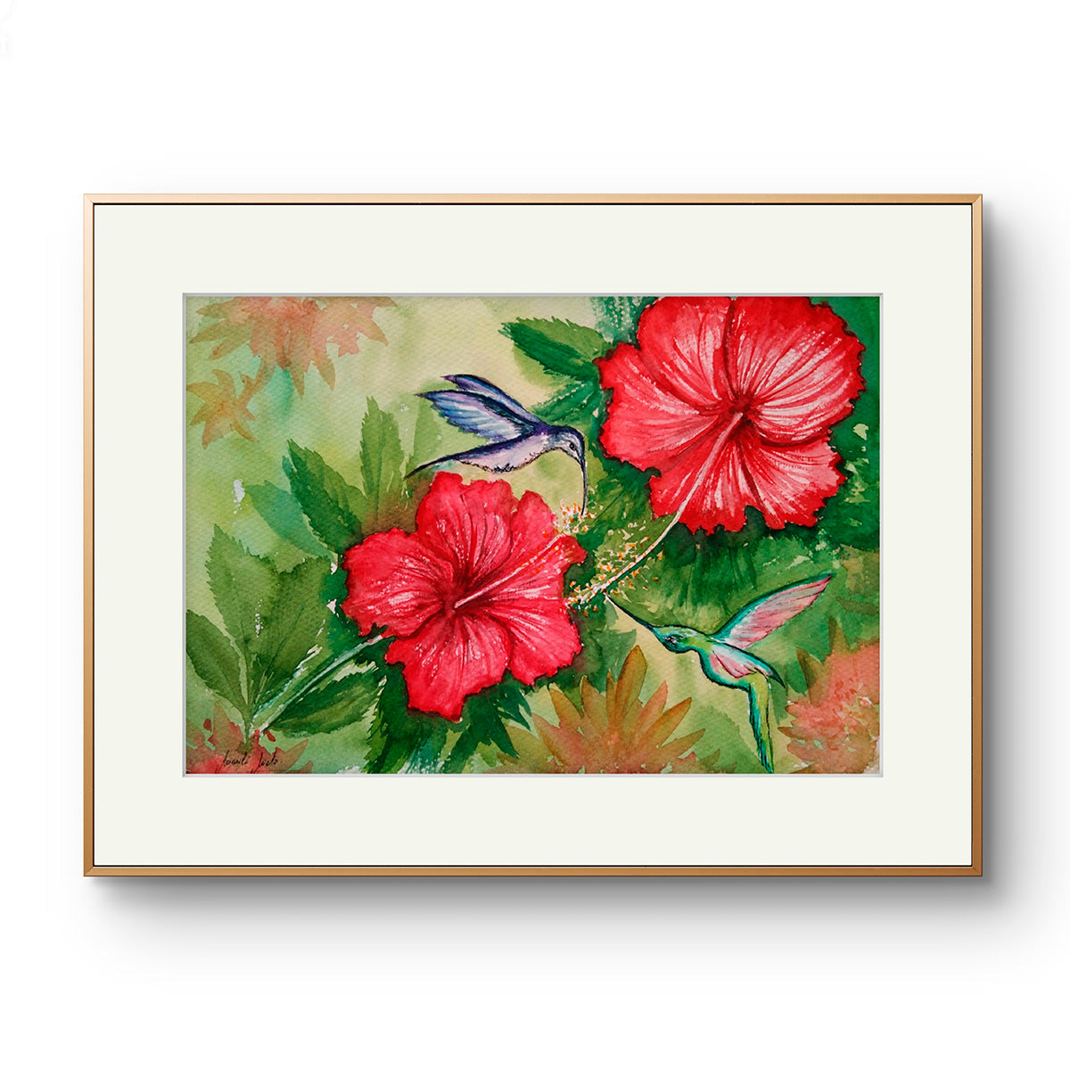 Acuarela Colibríes I enmarcada, decorando un espacio luminoso. Obra vibrante sobre resiliencia y naturaleza.